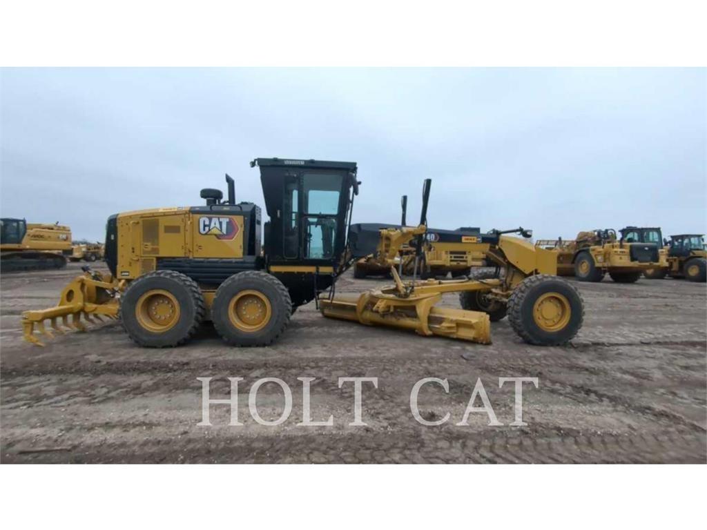 CAT 140 AWD 平地机/推土机