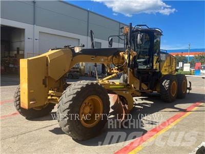 CAT 140M 平地机/推土机