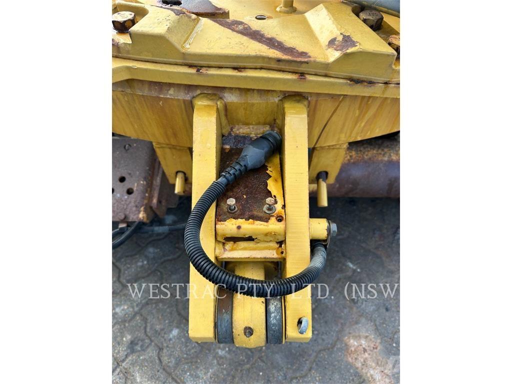 CAT 140M 平地机/推土机