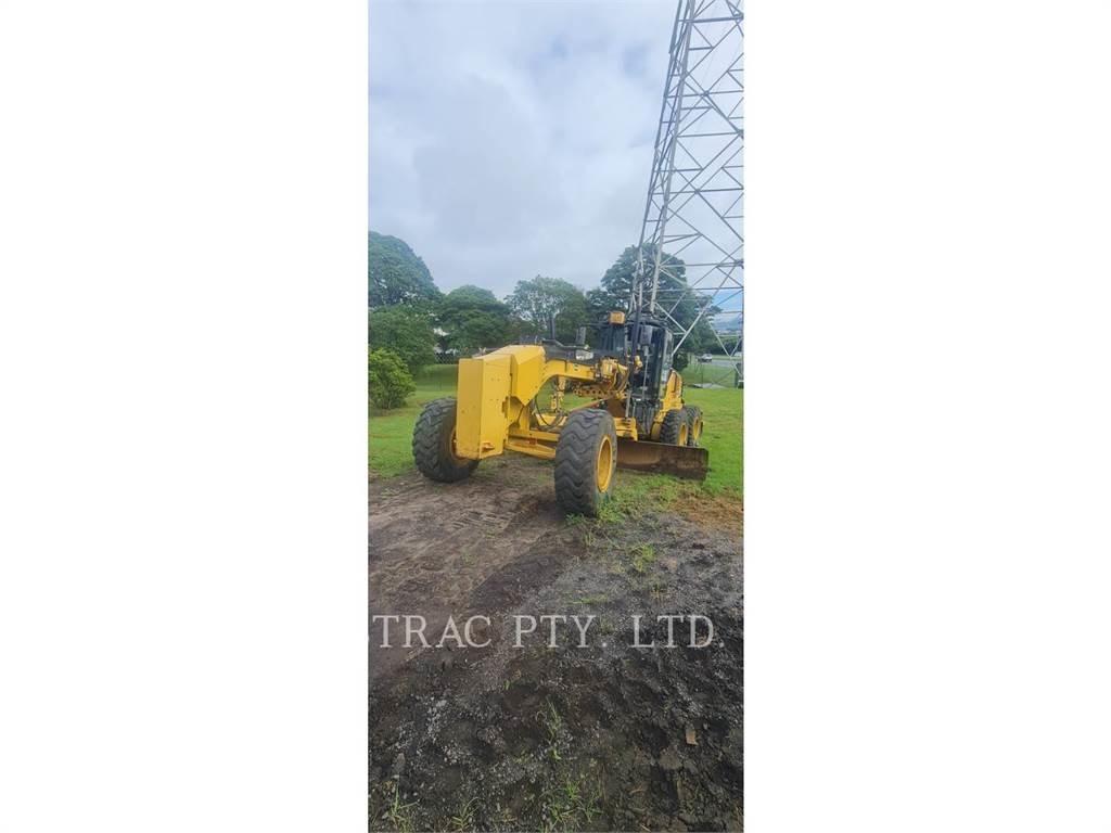 CAT 140M 平地机/推土机