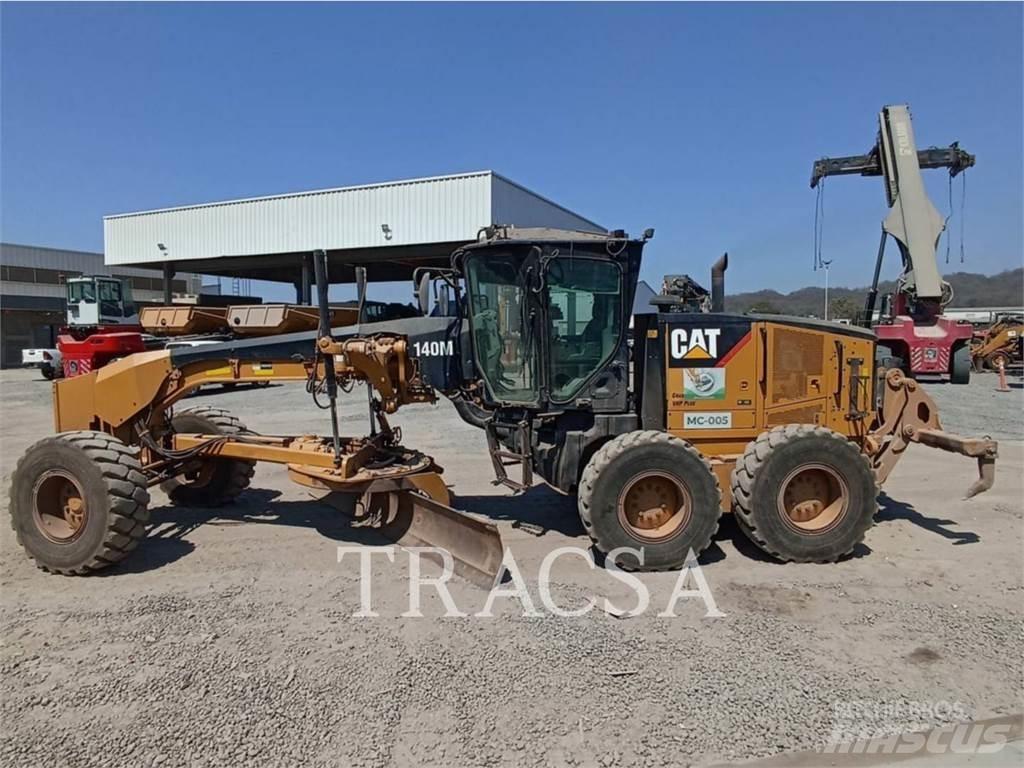CAT 140M 平地机/推土机