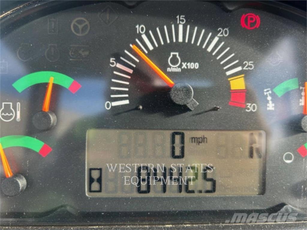 CAT 140M 平地机/推土机