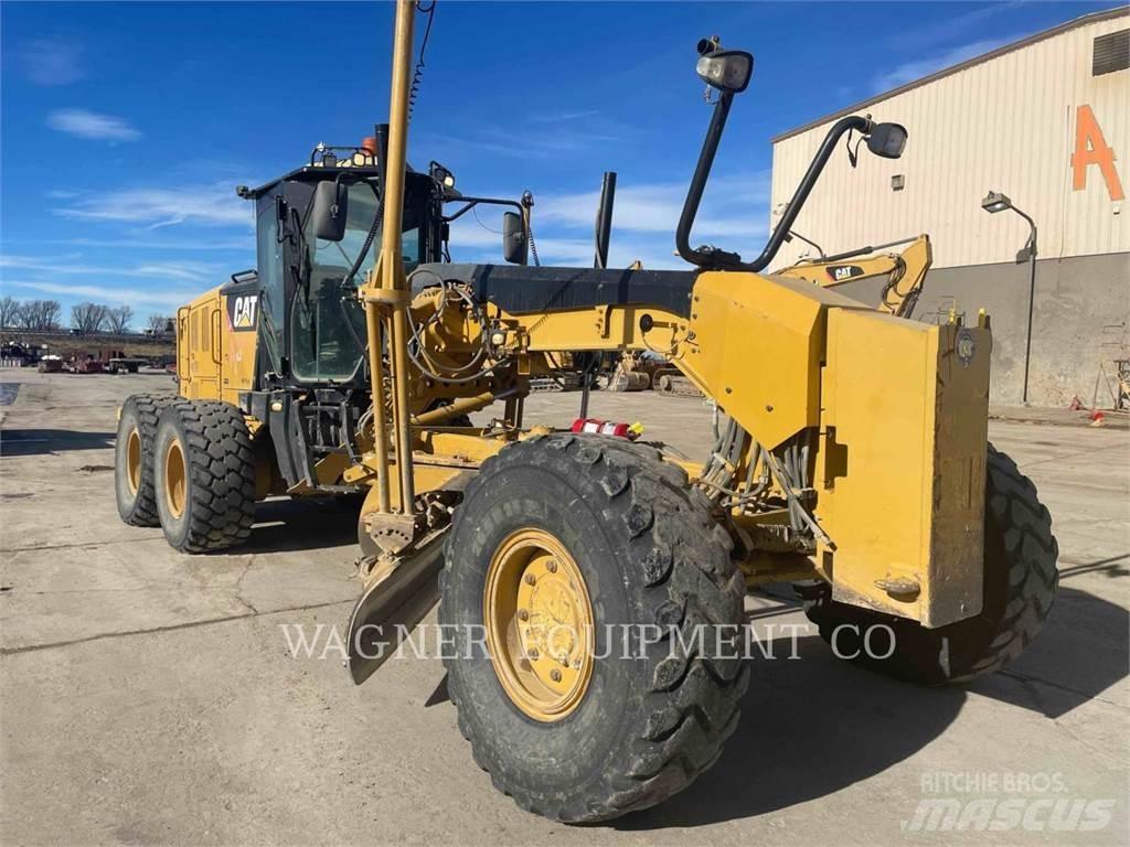 CAT 140M2 AWD 平地机/推土机