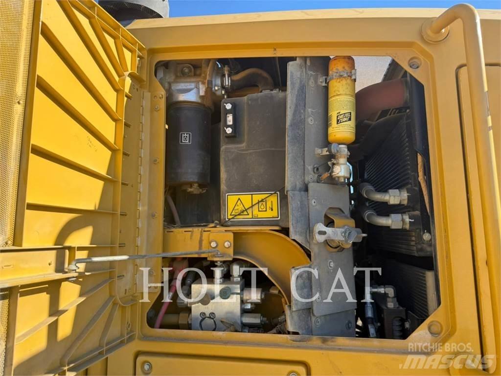 CAT 140M2 AWD 平地机/推土机