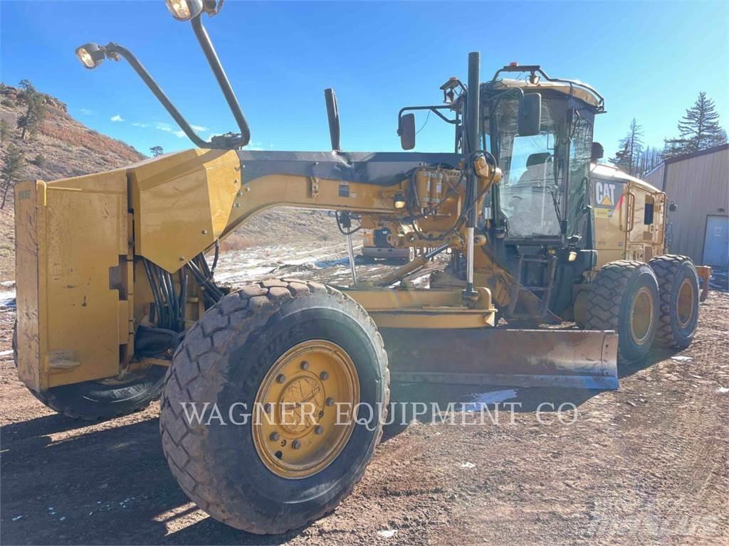 CAT 140M2 AWD 平地机/推土机