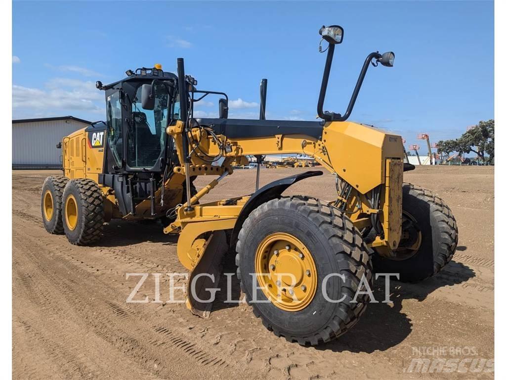 CAT 140M2AWD 平地机/推土机