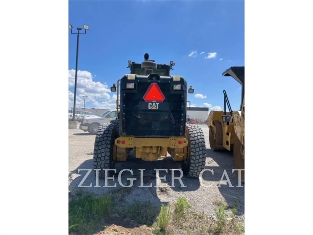 CAT 140M2AWD 平地机/推土机