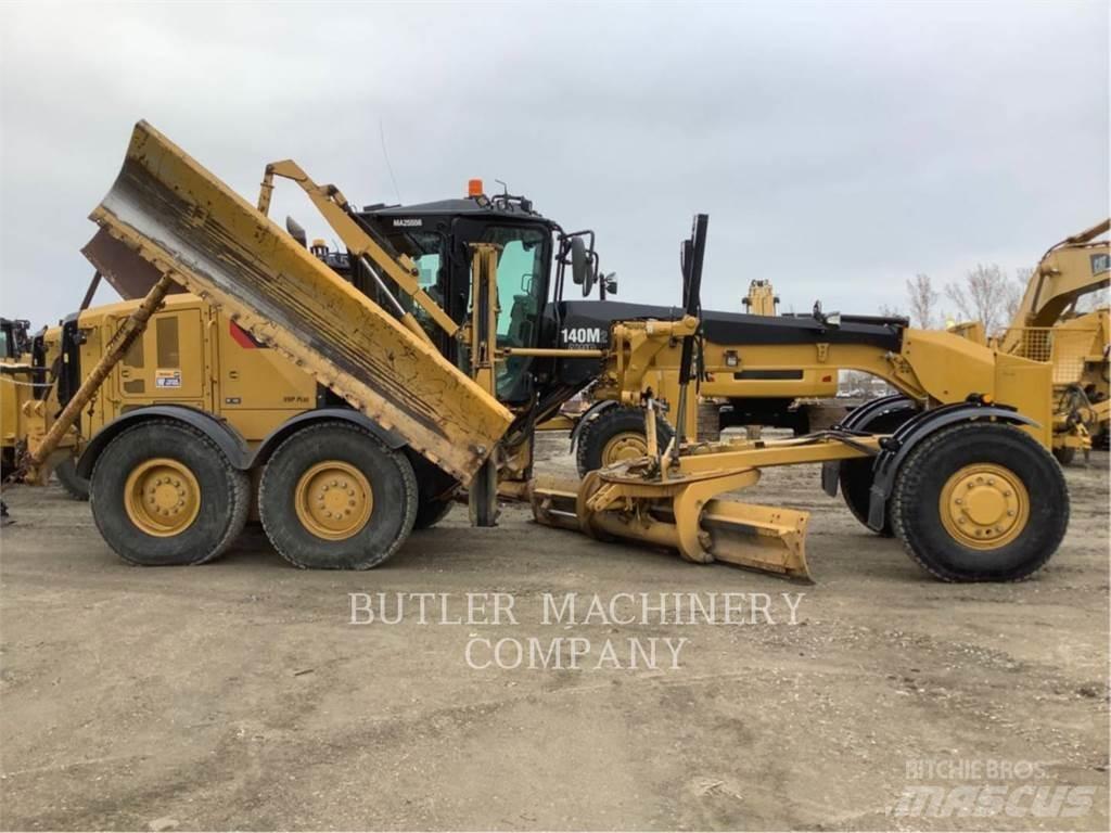 CAT 140M2AWD 平地机/推土机