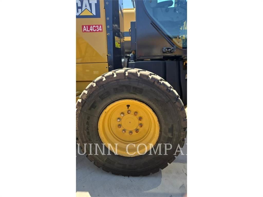 CAT 140M3 平地机/推土机