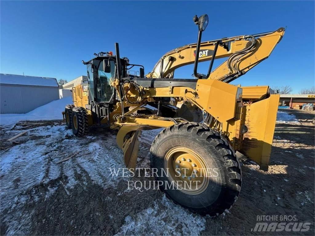 CAT 140M3 平地机/推土机