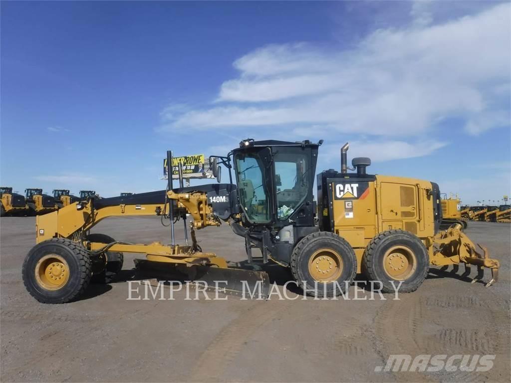 CAT 140M3 平地机/推土机