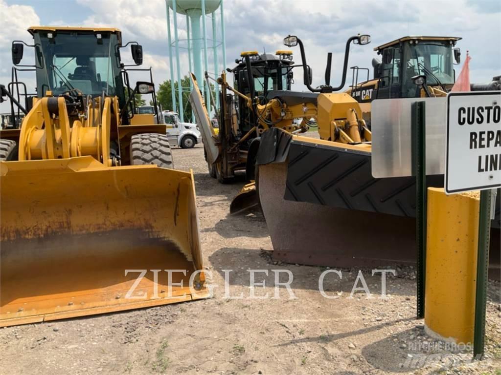 CAT 140M3 平地机/推土机