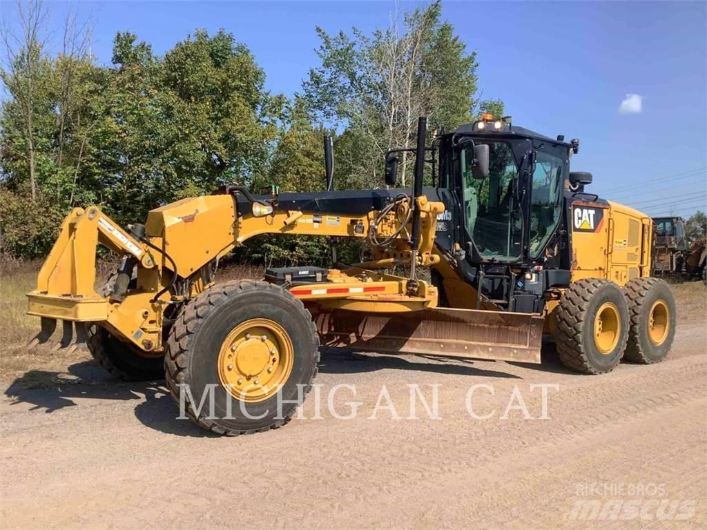 CAT 140M3 AWD 平地机/推土机