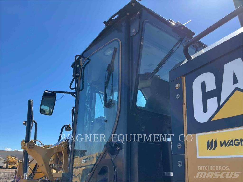 CAT 140M3 AWD 平地机/推土机