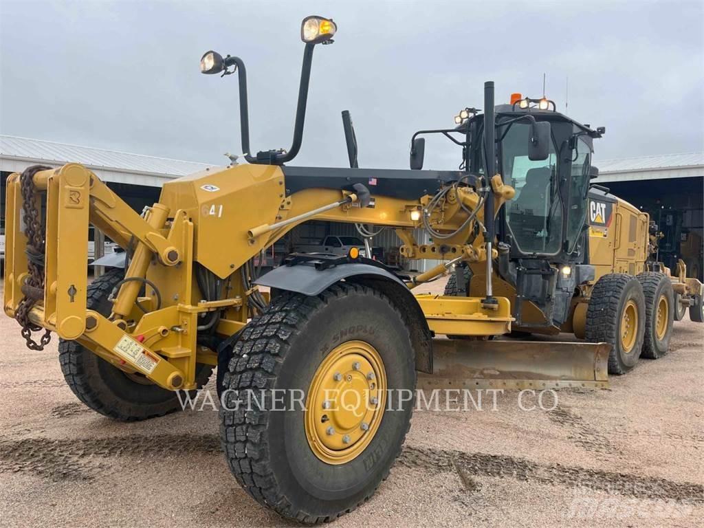 CAT 140M3 AWD 平地机/推土机