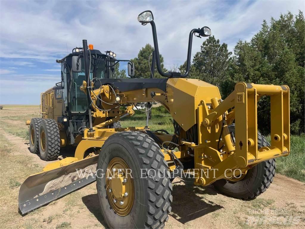 CAT 140M3 AWD 平地机/推土机