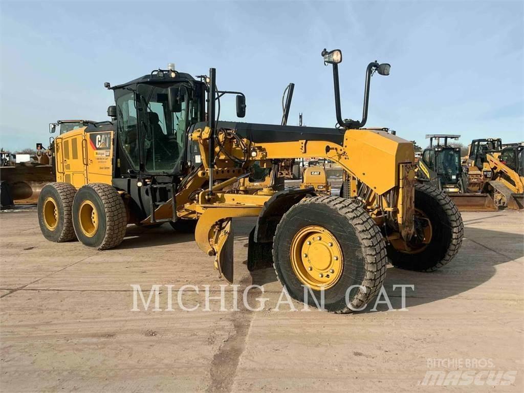 CAT 140M3 AWD 平地机/推土机