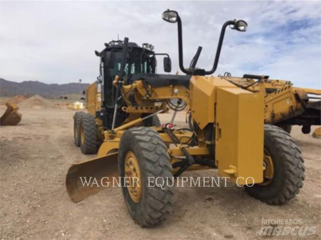 CAT 140M3 AWD 平地机/推土机