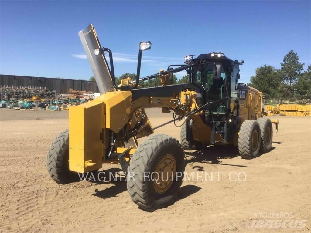 CAT 140M3 AWD 平地机/推土机