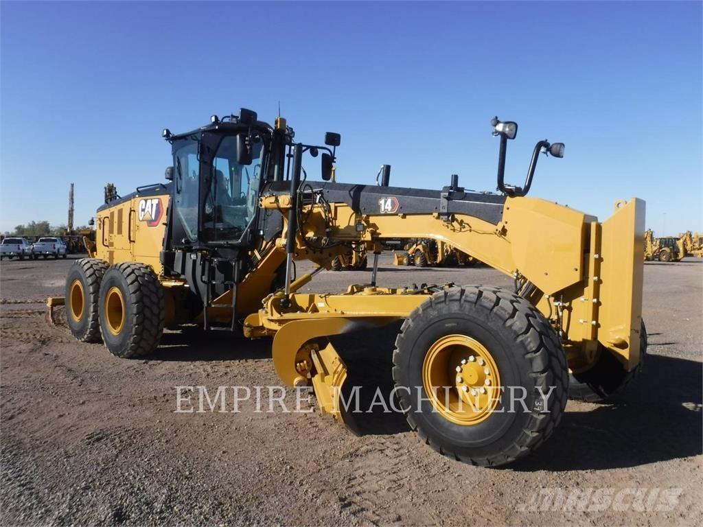 CAT 1415 平地机/推土机