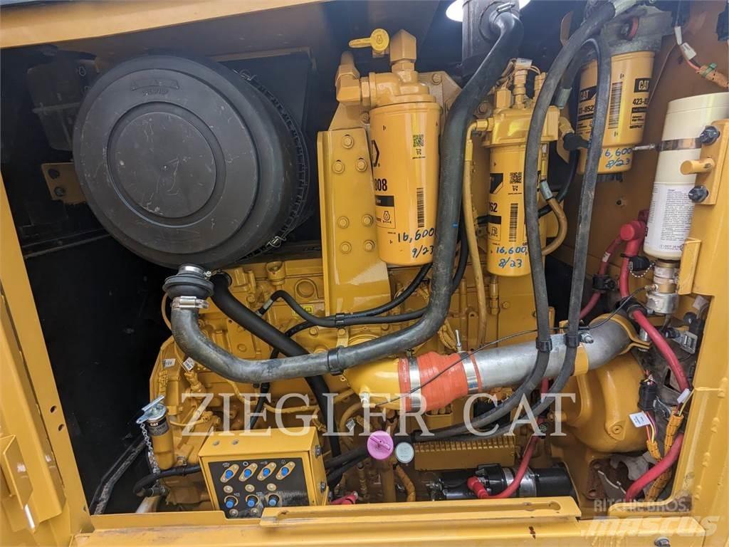 CAT 14M 平地机/推土机