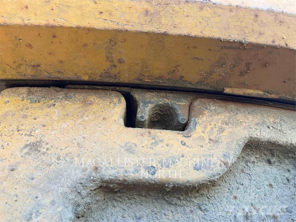 CAT 150 平地机/推土机