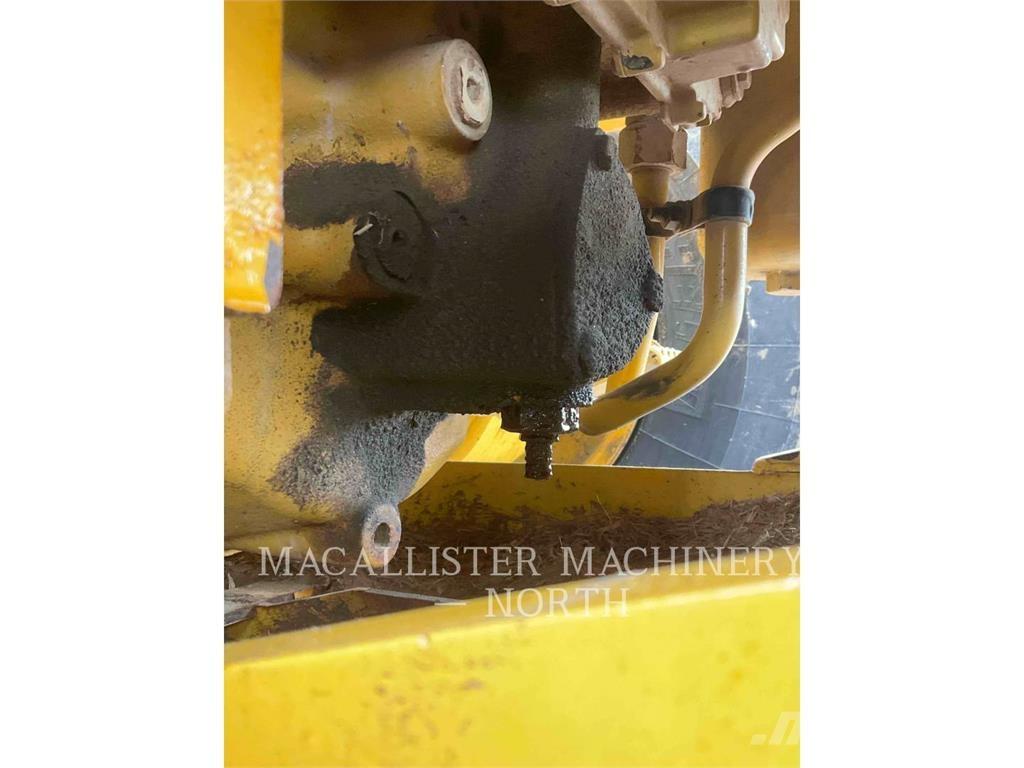 CAT 150 平地机/推土机