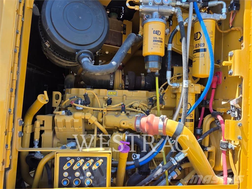 CAT 150-14AWD 平地机/推土机