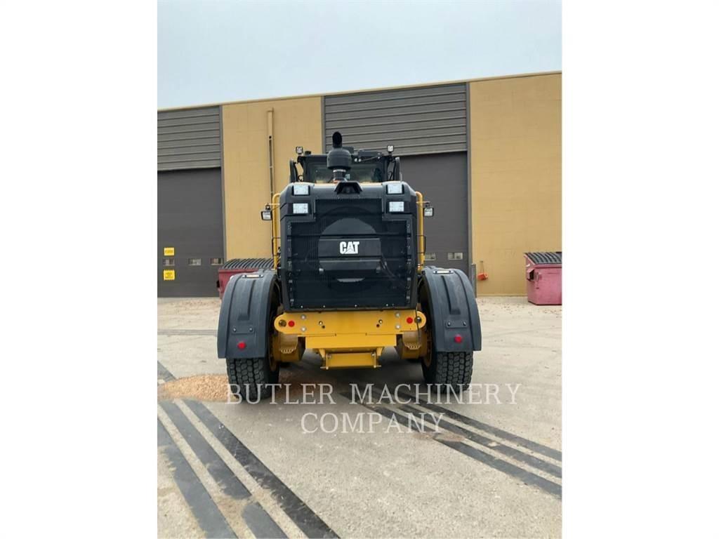 CAT 150-15AWD 平地机/推土机