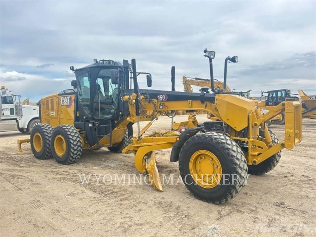 CAT 150 AWD 平地机/推土机