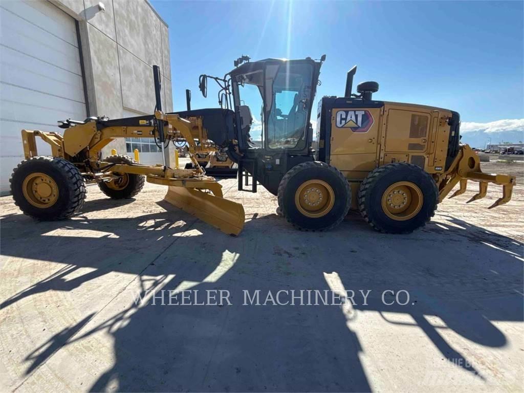 CAT 150 AWD 平地机/推土机