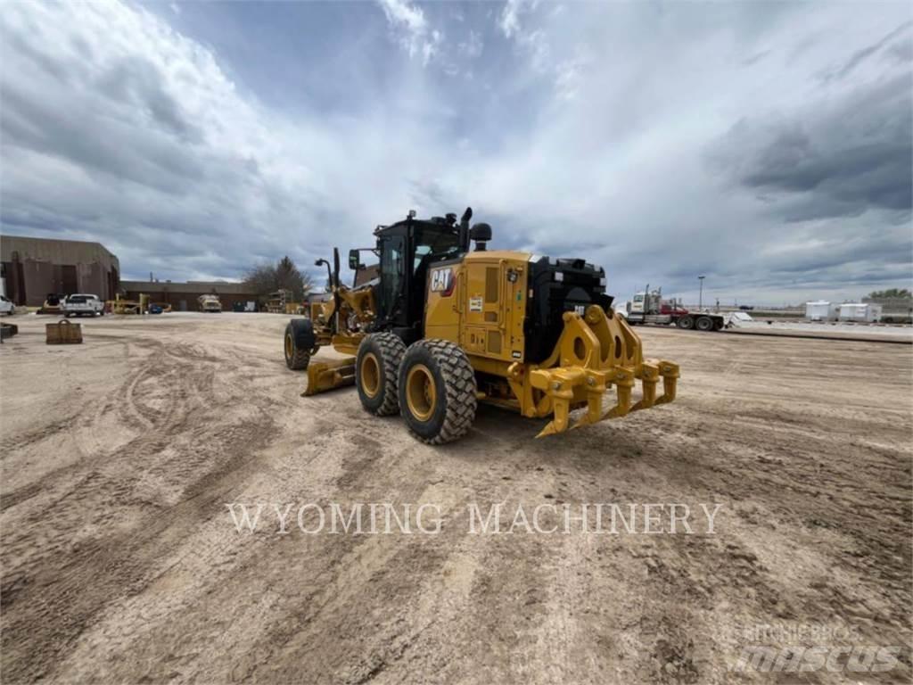 CAT 150 AWD 平地机/推土机