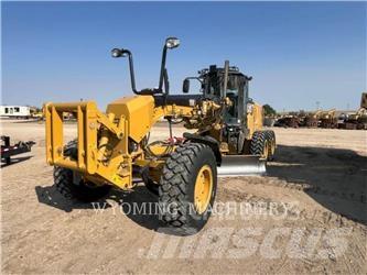 CAT 150 AWD 平地机/推土机