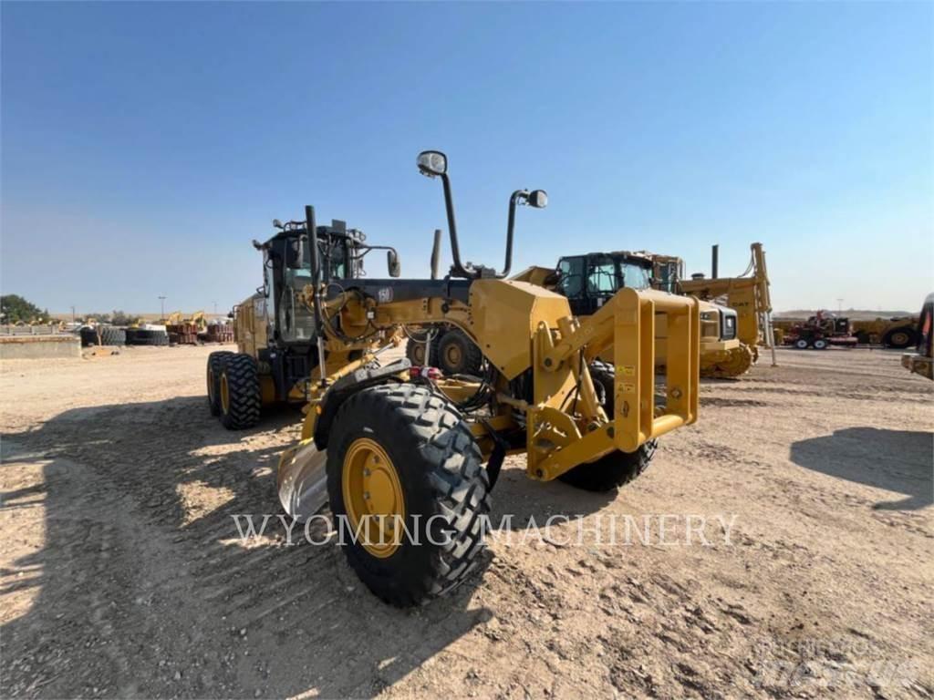 CAT 150 AWD 平地机/推土机