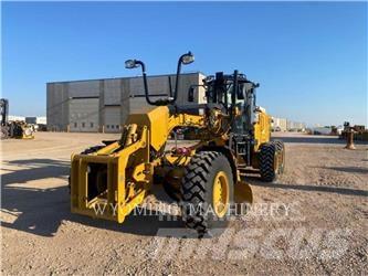 CAT 150 AWD 平地机/推土机