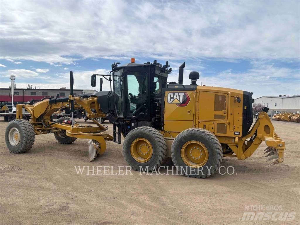 CAT 150 AWD 平地机/推土机