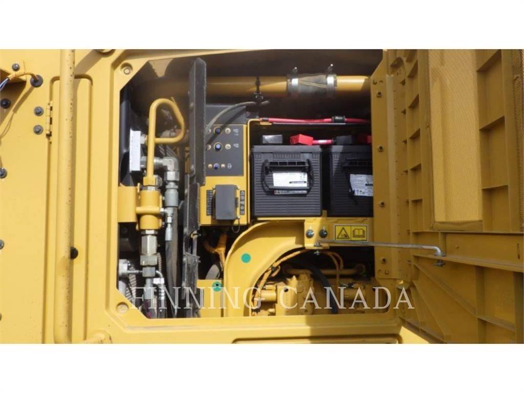 CAT 160-15 AWD 平地机/推土机