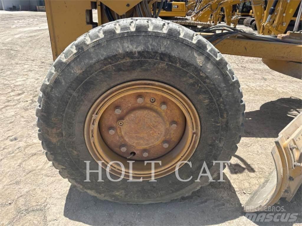 CAT 160M3 AWD 平地机/推土机
