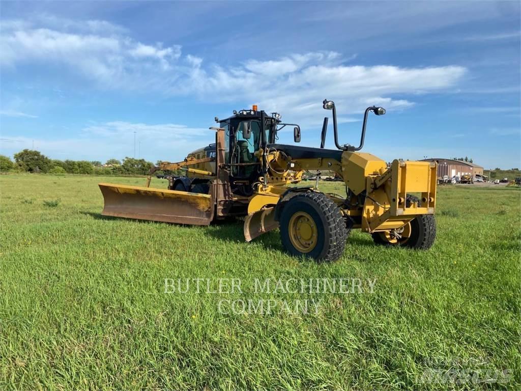 CAT 160M3 AWD 平地机/推土机