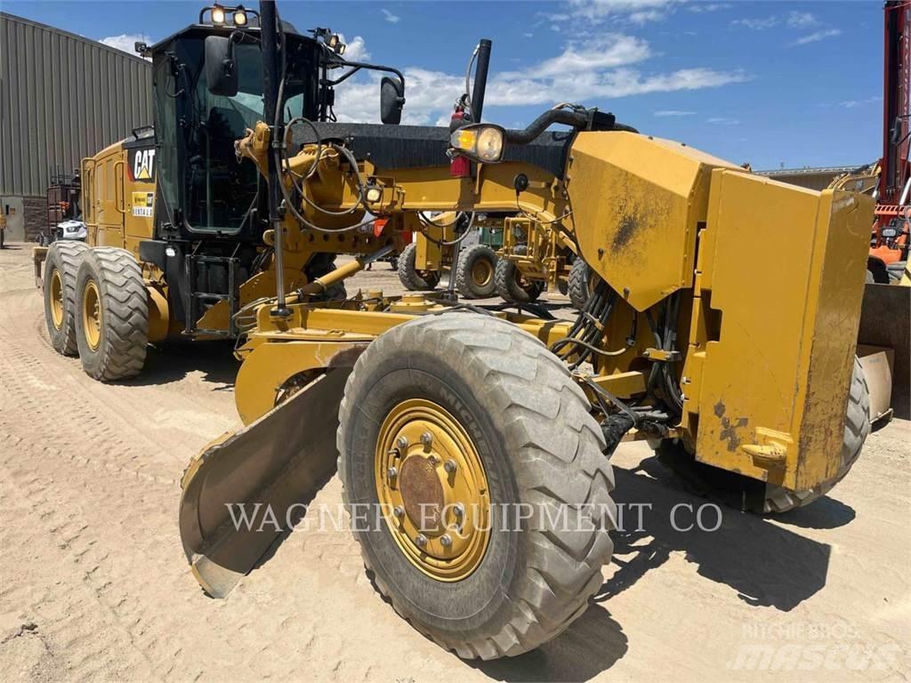 CAT 160M3 AWD 平地机/推土机
