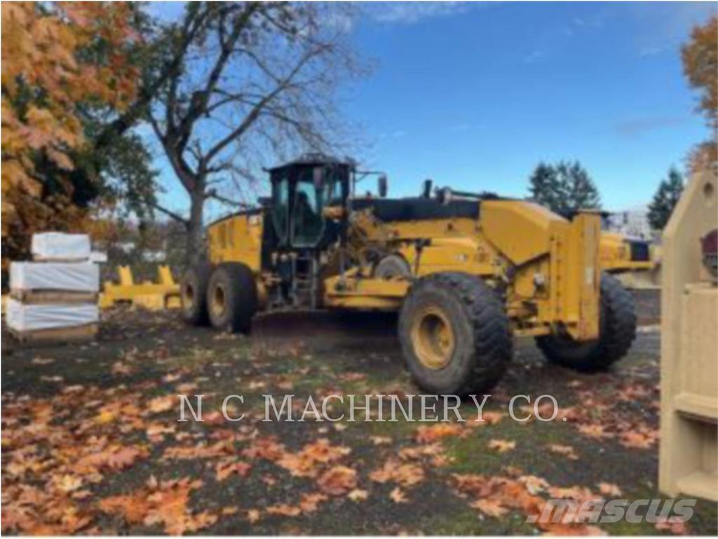 CAT 16M 平地机/推土机