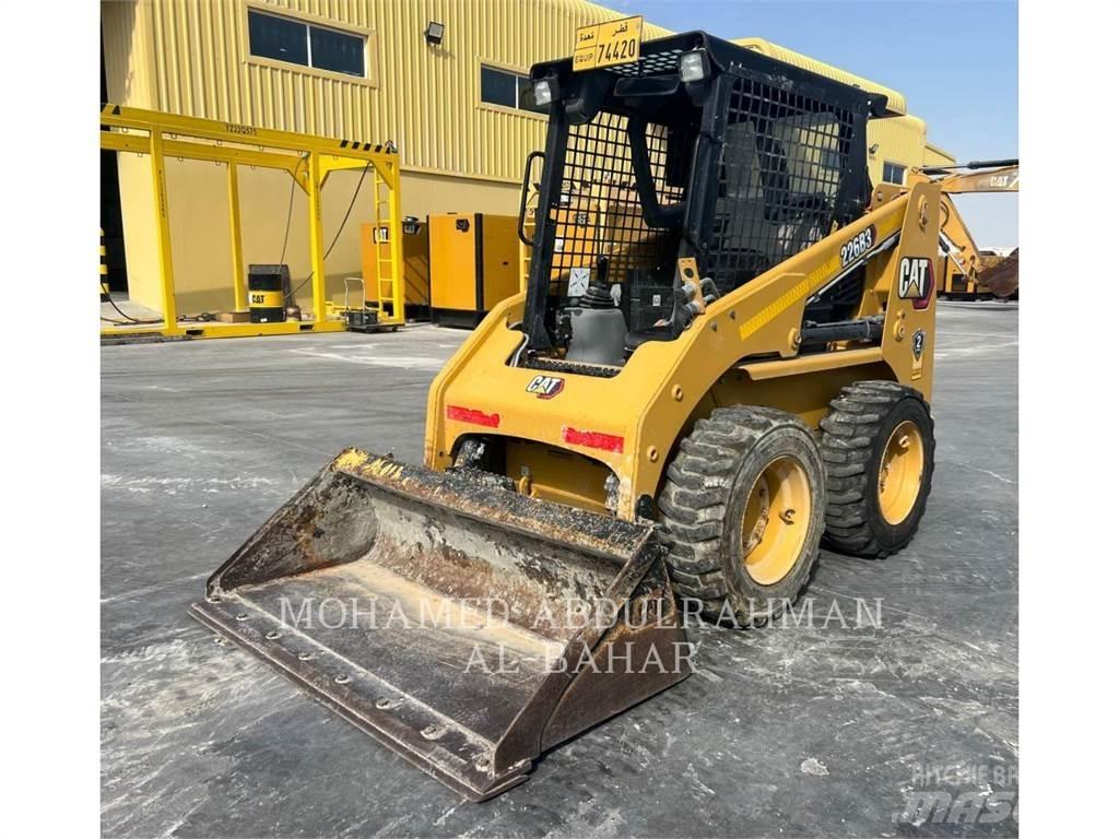CAT 226B3LRC 滑移装载机