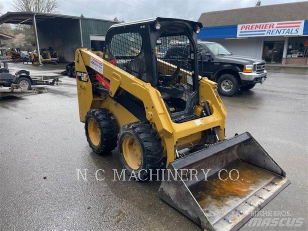 CAT 226D H1CN 滑移装载机
