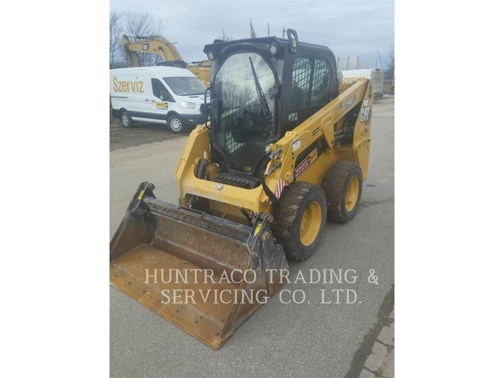 CAT 226D3 滑移装载机