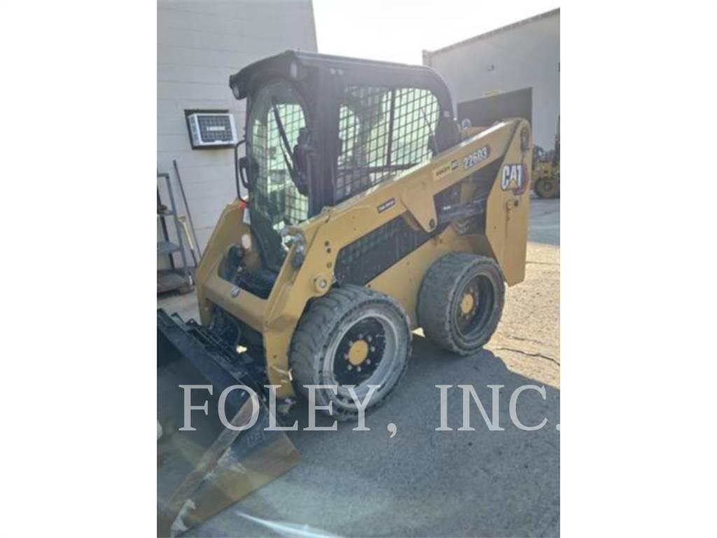 CAT 226D3 滑移装载机
