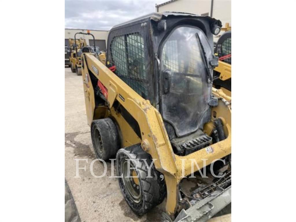 CAT 226D3 滑移装载机