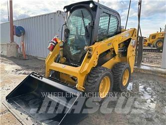 CAT 226D3 C3H2 滑移装载机