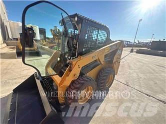CAT 226D3 C3H2 滑移装载机