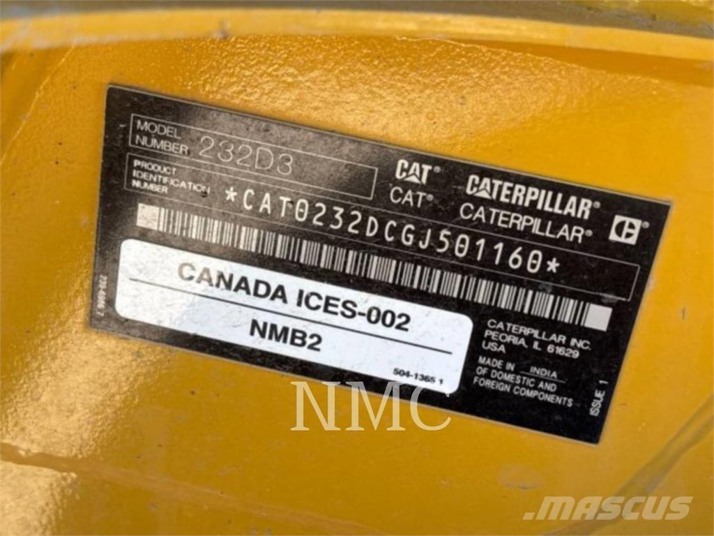 CAT 232D3 滑移装载机