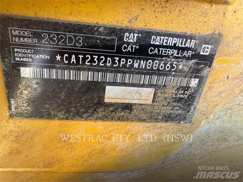 CAT 232D3LRC 滑移装载机